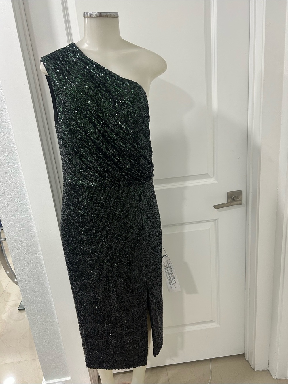 Dress the Population One-Shoulder Emerald Sequin Midi Dress